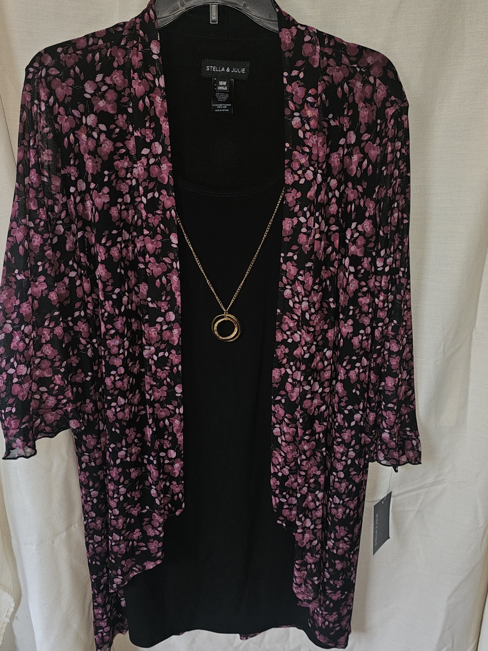 Stella & Julie Black and Pink Floral Open-Front Blouse